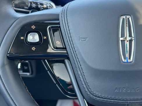 New 2025 Lincoln Aviator Reserve w/ Equipment Group 201A image 23