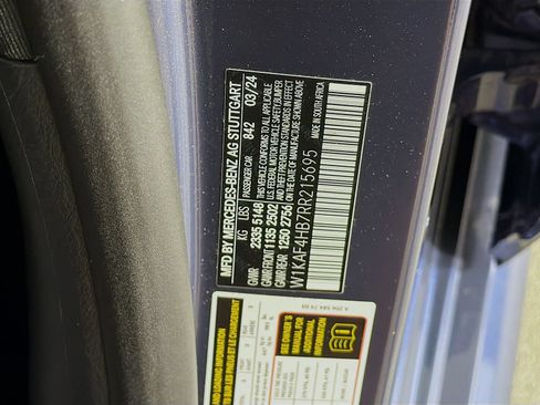 Used 2024 Mercedes-Benz C 300 4MATIC Sedan image 33