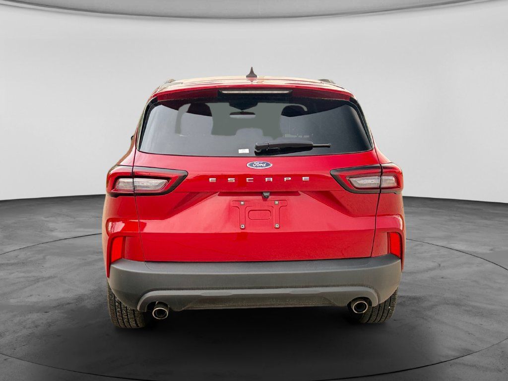 Used 2025 Ford Escape ST-Line FWD image 7