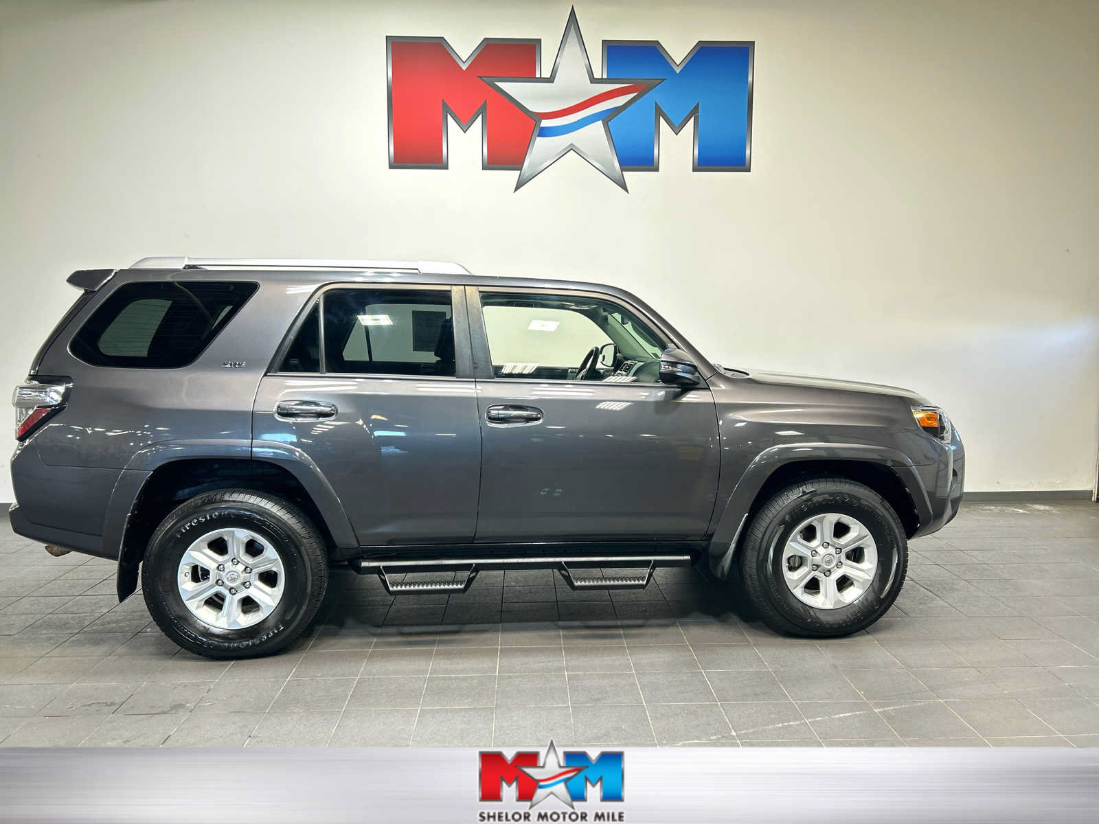 Used 2018 Toyota 4Runner SR5 Premium AWD/4WD image 1