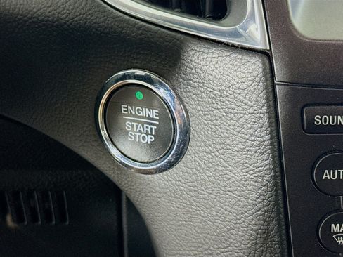 Used 2018 Ford Edge Titanium image 20