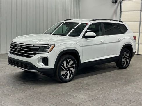 Used 2025 Volkswagen Atlas SE image 5