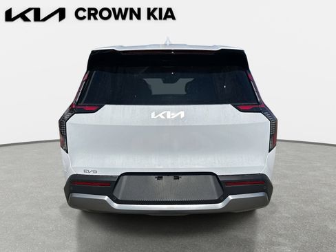 New 2026 Kia EV9 Light image 6