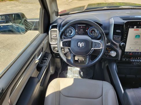 Used 2022 RAM 1500 Limited AWD/4WD image 19