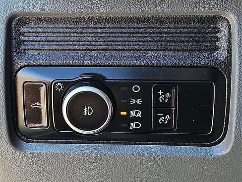 Used 2025 Ford F250 XLT AWD/4WD image 19