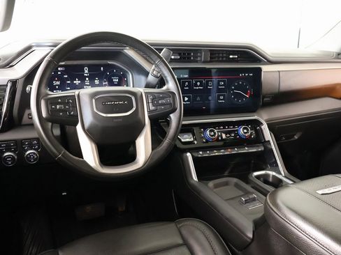 Used 2024 GMC Sierra 2500 Denali w/ Denali Reserve Package image 2