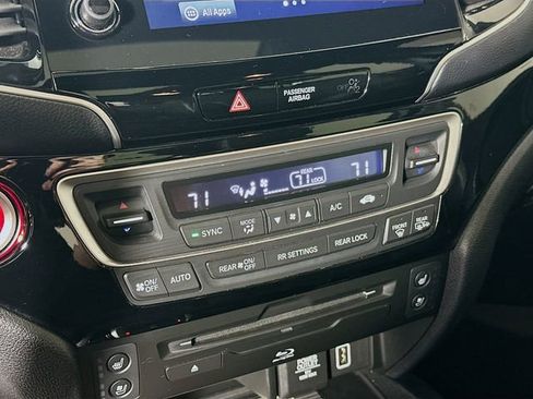 Used 2020 Honda Pilot Black Edition image 17
