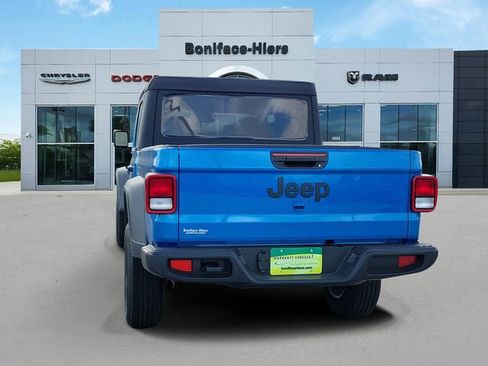 New 2026 Jeep Gladiator Sport image 3