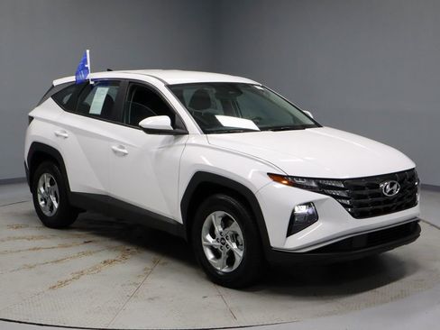 Used 2024 Hyundai Tucson SE AWD/4WD image 1