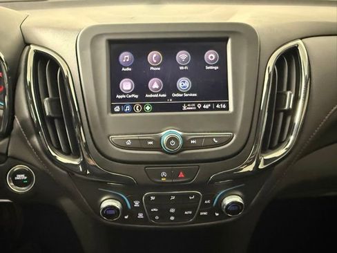 Used 2022 Chevrolet Equinox RS image 24