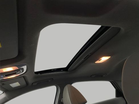 Certified 2025 Hyundai Elantra SEL FWD image 31