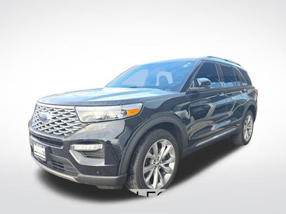 Certified 2023 Ford Explorer Platinum w/ Technology Package