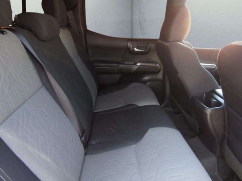 Used 2021 Toyota Tacoma TRD Off-Road RWD image 11