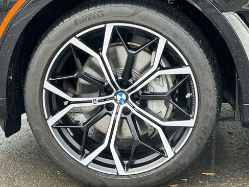 Certified 2023 BMW X7 xDrive40i w/ Premium Package image 36
