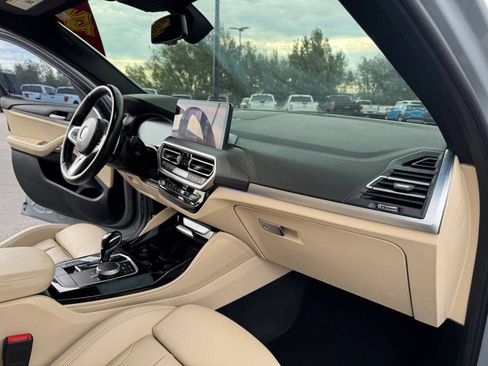 Used 2022 BMW X4 xDrive30i w/ M Sport Package 2 AWD/4WD image 38