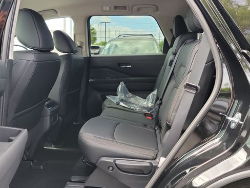 New 2026 Nissan Pathfinder SL AWD/4WD image 9
