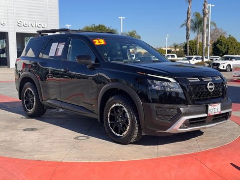 Certified 2023 Nissan Pathfinder Rock Creek image 2