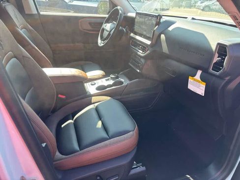 New 2025 Ford Bronco Sport Outer Banks w/ Outer Banks Tech Package+ AWD/4WD image 10