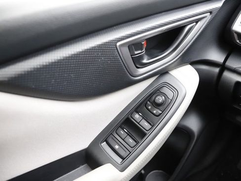 Used 2023 Subaru Forester Base image 18