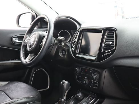 Used 2019 Jeep Compass Limited w/ Safety & Security Group AWD/4WD image 29