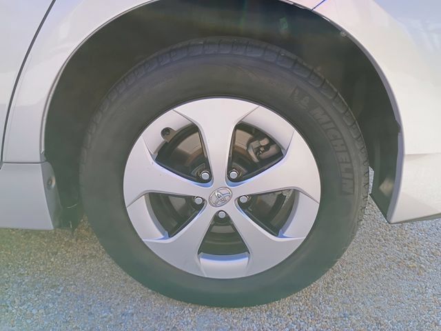 Used 2012 Toyota Prius Two FWD image 19