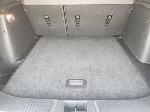 Used 2024 Chevrolet Trax RS w/ Sunroof Package image 32