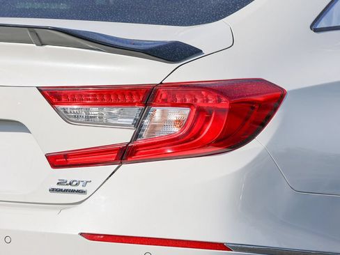 Used 2019 Honda Accord Touring image 28