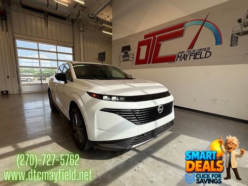 Used 2025 Nissan Murano SL AWD/4WD image 1