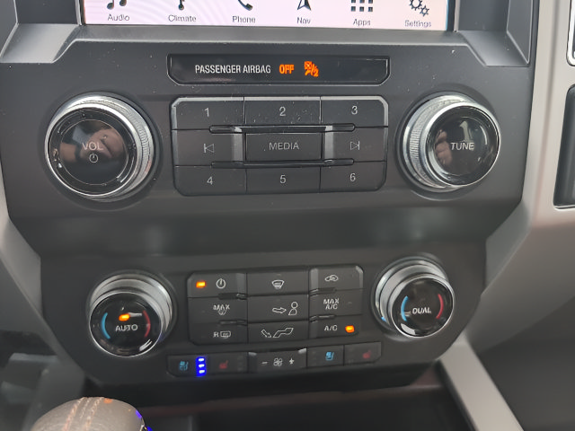 Used 2019 Ford F150 King Ranch w/ Equipment Group 601A Luxury AWD/4WD image 15
