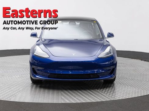 Used 2018 Tesla Model 3 Long Range RWD image 2