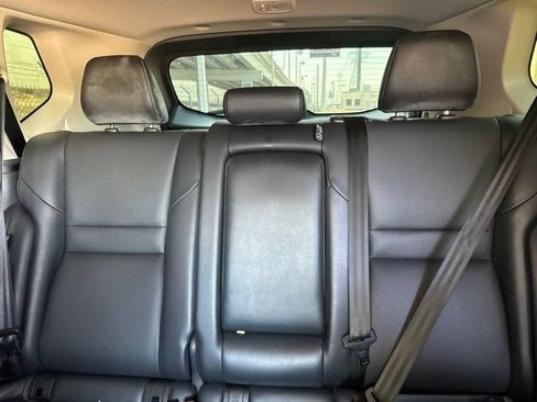 Used 2023 Nissan Rogue SV w/ SV Premium B Package FWD image 11
