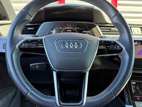 Used 2024 Audi Q8 e-tron Premium image 15