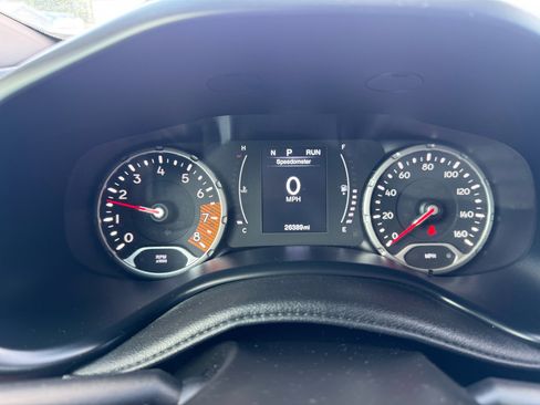 Used 2023 Jeep Renegade Latitude image 15