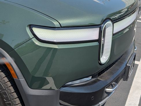 Used 2024 Rivian R1S Adventure AWD/4WD image 16