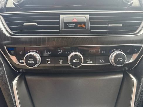 Used 2022 Honda Accord Touring image 32