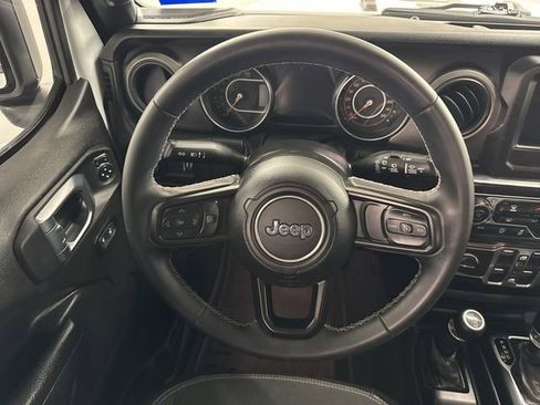 Used 2023 Jeep Wrangler Unlimited Sport image 17