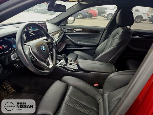 Used 2023 BMW 530e xDrive image 7