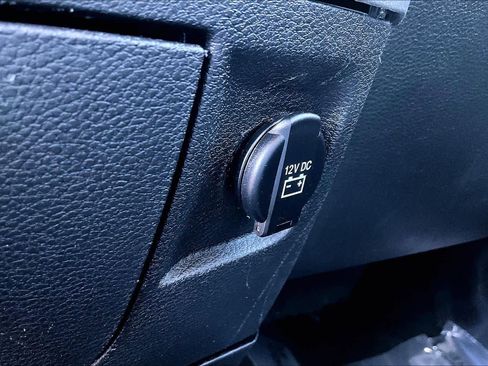 Used 2015 RAM 1500 Express AWD/4WD image 33