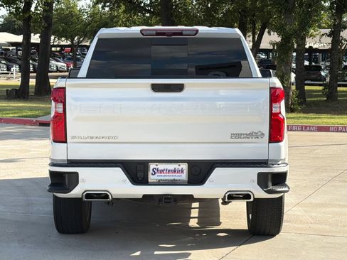 Used 2024 Chevrolet Silverado 1500 High Country w/ High Country Premium Package AWD/4WD image 8