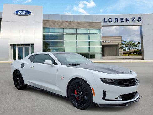 Used 2024 Chevrolet Camaro LT w/ RS Package RWD image 3