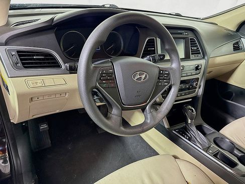 Used 2016 Hyundai Sonata SE image 9