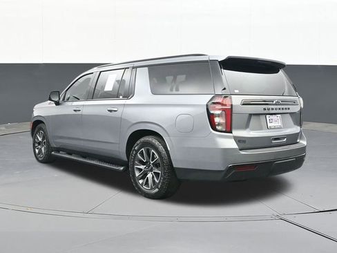 Used 2024 Chevrolet Suburban Z71 w/ Z71 Off-Road Package image 7