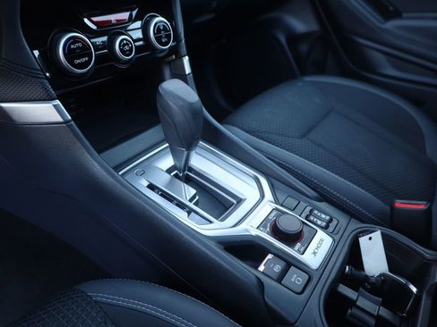 Used 2023 Subaru Forester Premium image 29