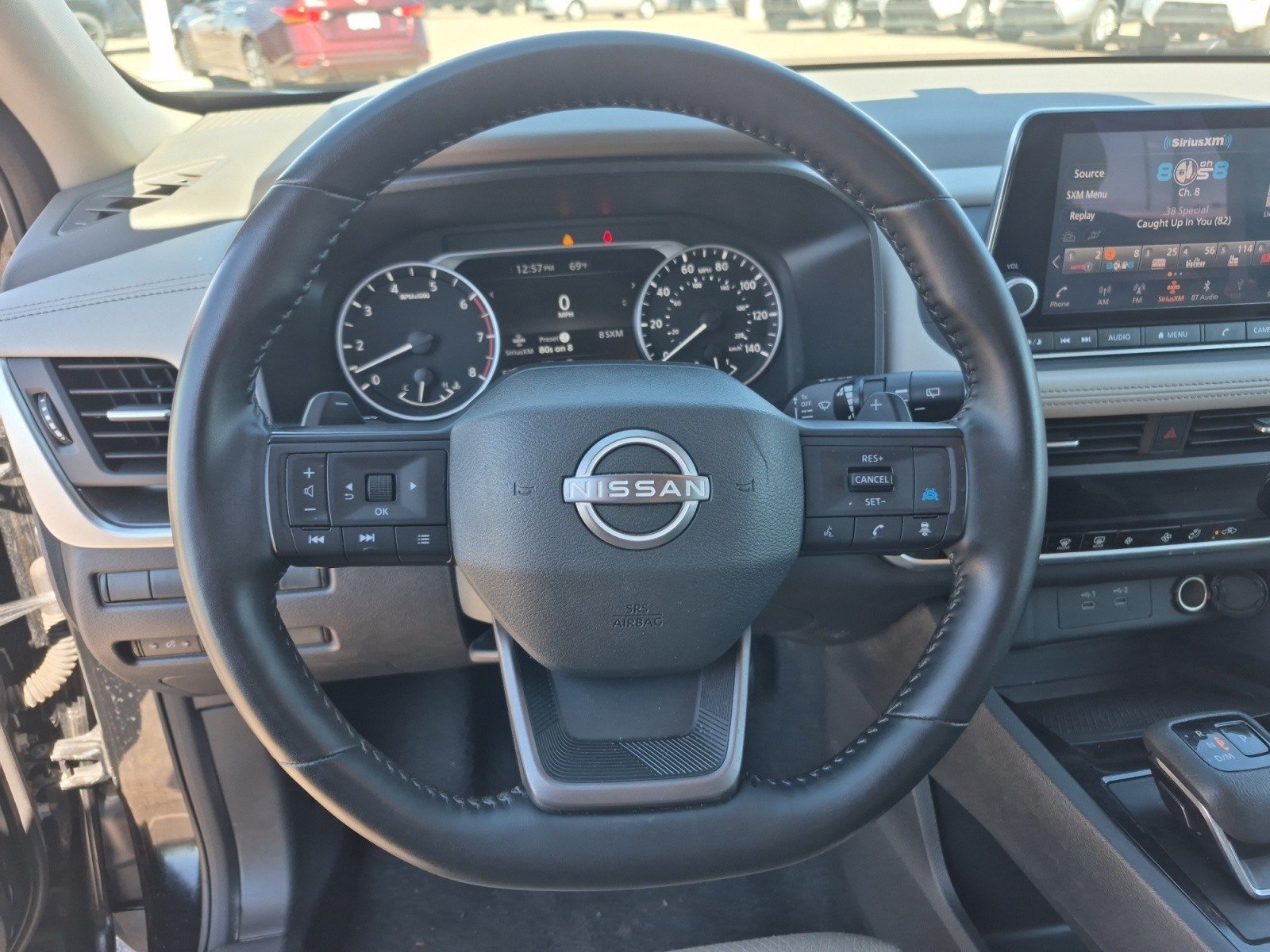 Used 2025 Nissan Rogue SV AWD/4WD image 8