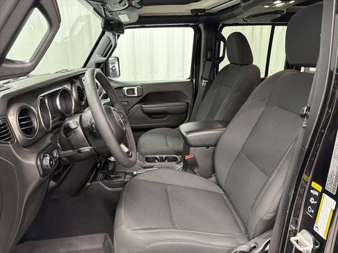 Used 2023 Jeep Wrangler Unlimited Sport AWD/4WD image 15