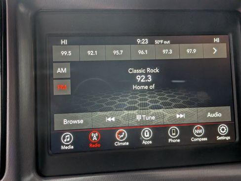 Used 2019 Dodge Challenger R/T image 27