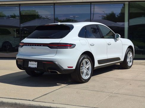 New 2025 Porsche Macan AWD/4WD image 9