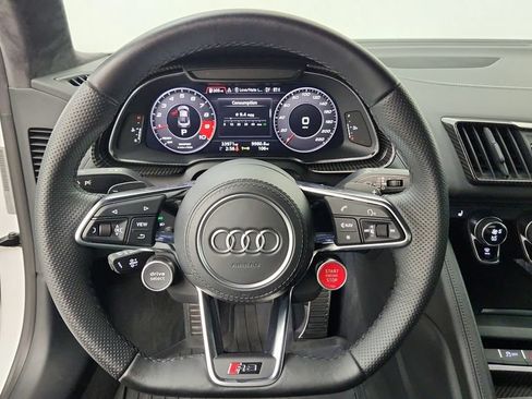 Used 2018 Audi R8 V10 RWD image 18