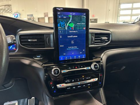 Used 2022 Ford Explorer ST w/ Equipment Group 401A image 17