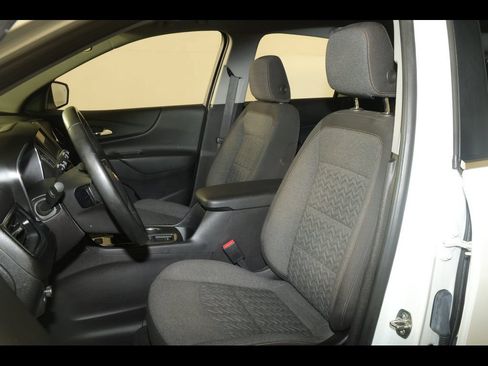 Used 2023 Chevrolet Equinox LT AWD/4WD image 21